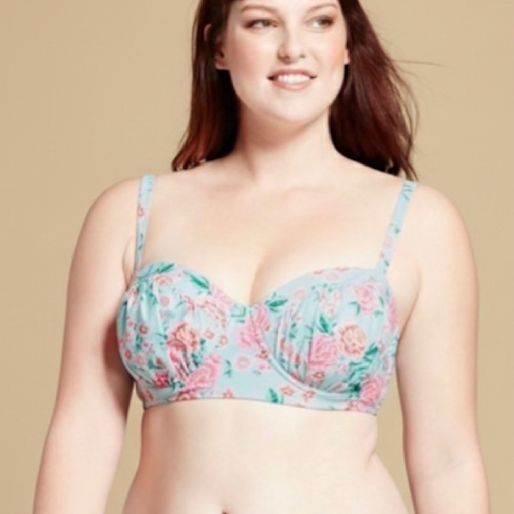 Xhilaration Floral Underwire Bikini Top Size 24W Plus Size Swimwear